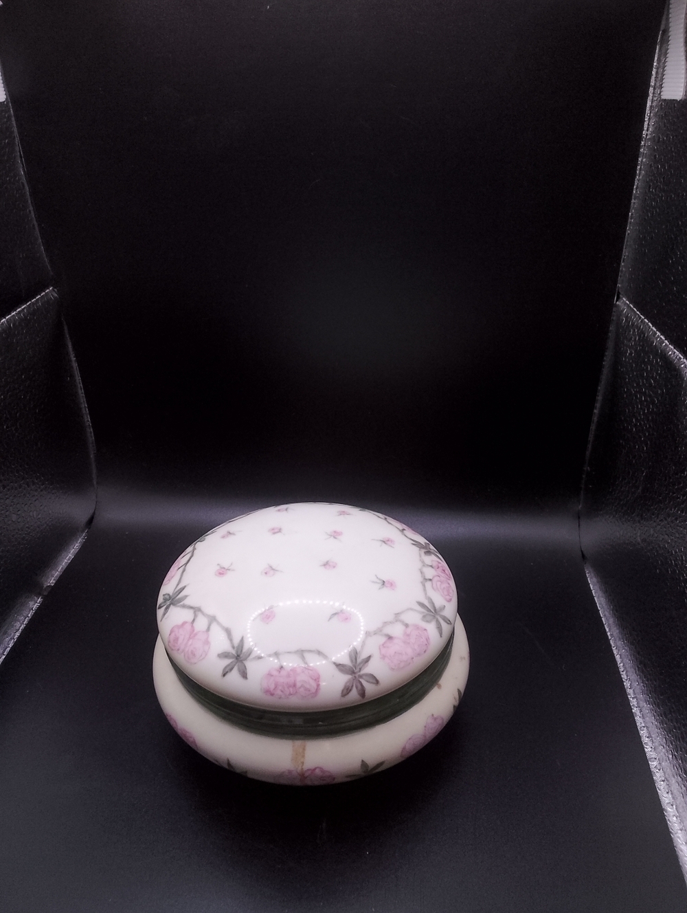 Antique AKD/Limoges France Porcelain Hand Painted Lidded VanityDresser Jar